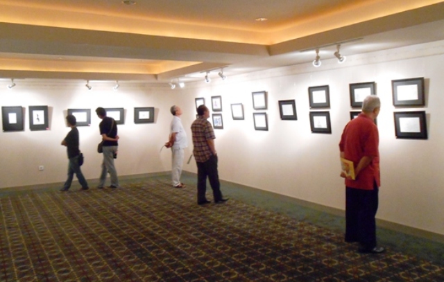 Suasana pameran di lantai 2 Galeri Cipta 3, Taman Ismail Marzuki